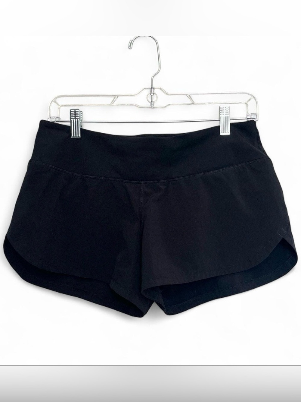 Vuori Black Running Shorts Womens Small Athletic Performance Back Zipper Pocket